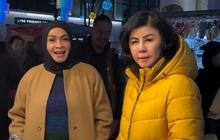 Duo Nenek Kece, Potret Rieta Amilia & Desiree Tarigan Liburan Bareng ke Korea - Berburu Aneka Jajanan Lezat