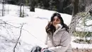 Enggak hanya main ke Grand Canyon yang terlihat terik, namun Gege juga mengunjungi bagian yang diselimuti salju. Terlihat sendiri ketika liburan, banyak netizen penasaran siapa partnernya untuk jalani travelling. (Liputan6.com/IG/@gegeelisa94)