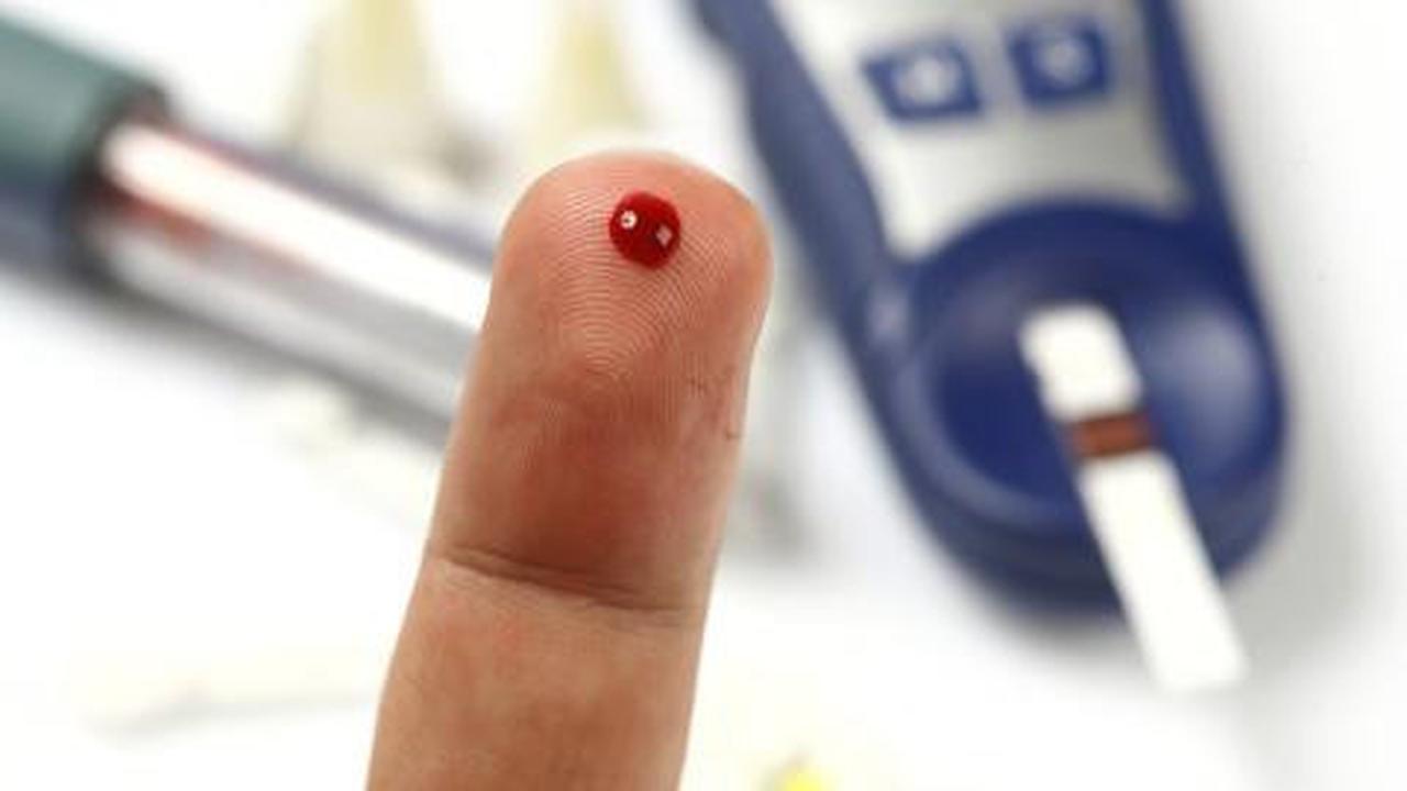 Cara mengatasi masalah kaki pada penderita diabetes