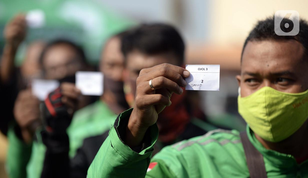 Foto Ratusan Pengemudi Ojek Online Ikuti Swab Test Gratis Di Tangsel News Liputan6 Com