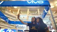 Konsumen Lebih Suka Beli Smartphone di Toko Fisik daripada Online