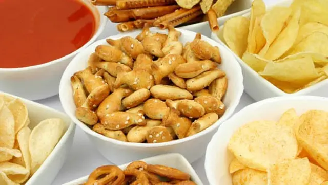 Tips Menyimpan Makanan Kering Saat Puasa