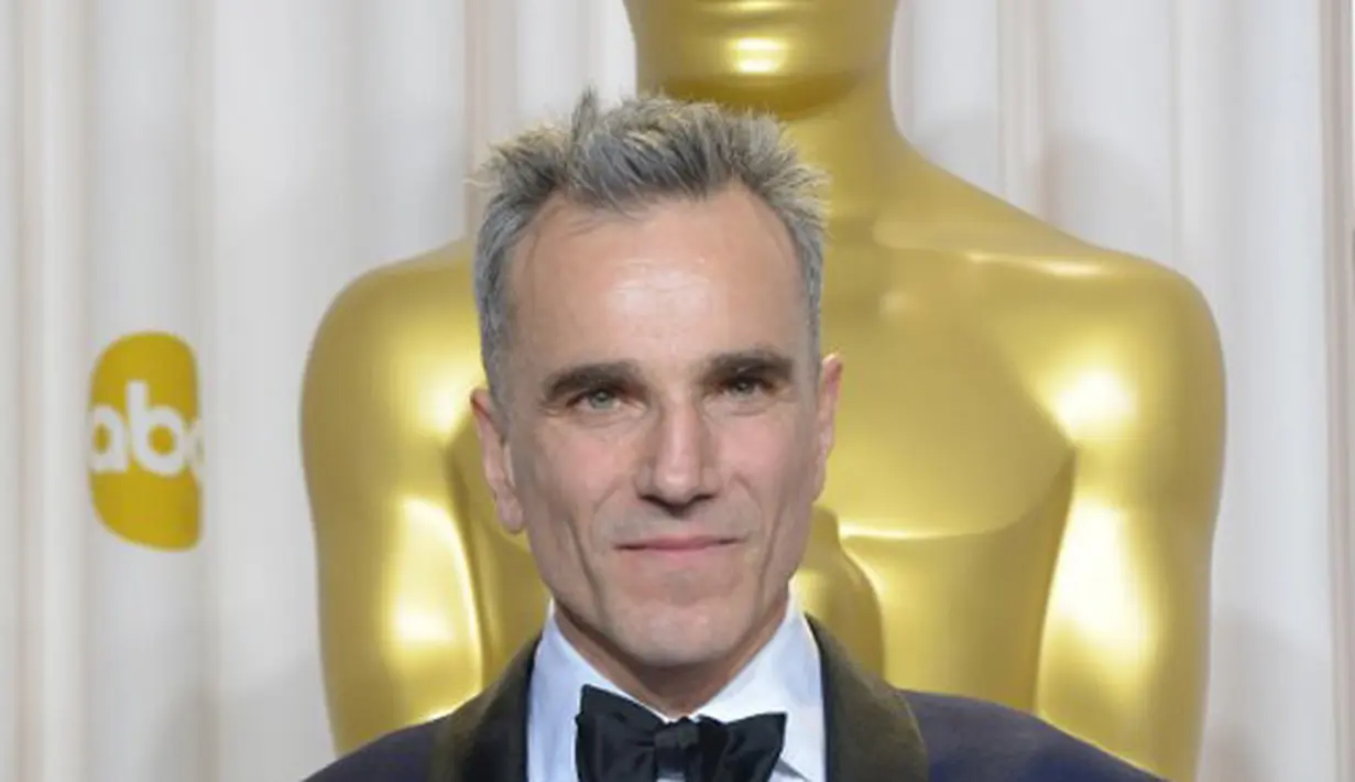 “Daniel Day-Lewis tidak akan menjadi seorang aktor lagi,” ujar juru bicara yang bernama Leslee Dart. (AFP/Bintang.com)