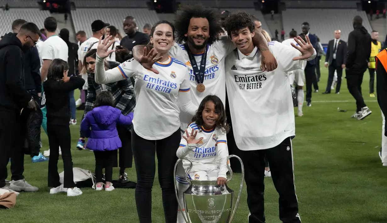 Meski belum mengungkapkan masa depannya, beberapa klub asal Brasil dikabarkan menginginkan jasa Marceloa. Bahkan, ada beberapa klub Eropa termasuk klub Spanyol yang juga menginginkan jasanya. (AP/Frank Augstein)