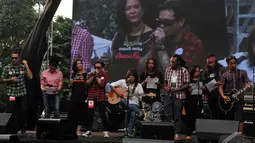 Mereka bergabung dalam 'Komunitas Harmoni', dan menggelar deklarasi di Parkir Timur Senayan, Jakarta, Rabu (11/6/2014) (Liputan6.com/Johan Tallo)