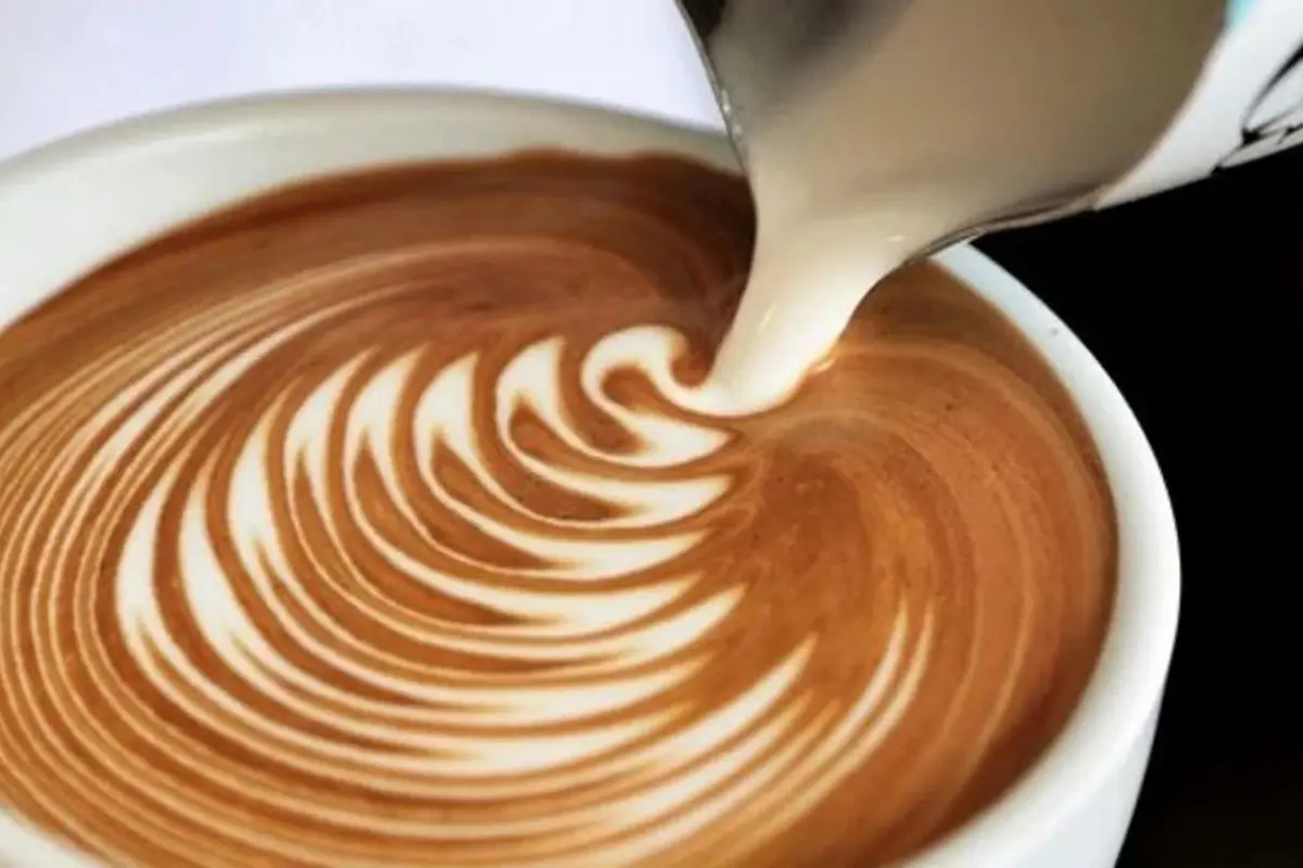 8 Fakta Unik Tentang Kopi, Krim Buat Kopi Hangat Lebih Lama