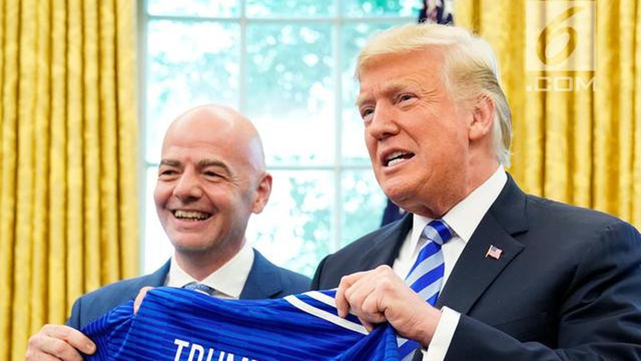 Trump Tersenyum Lebar Saat Terima FIFA Peace Prize