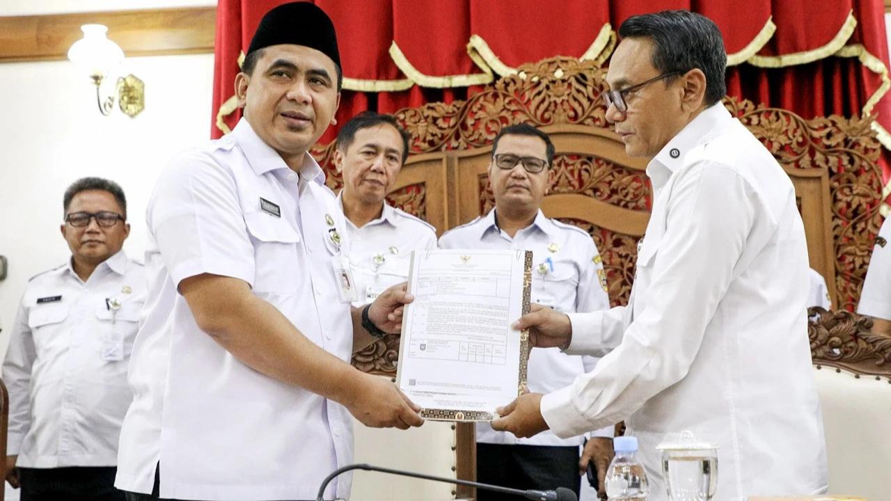 Pesan Tegas Wagub Taj Yasin untuk Plt Bupati Pati Risma: Beri Pelayanan Terbaik untuk Masyarakat