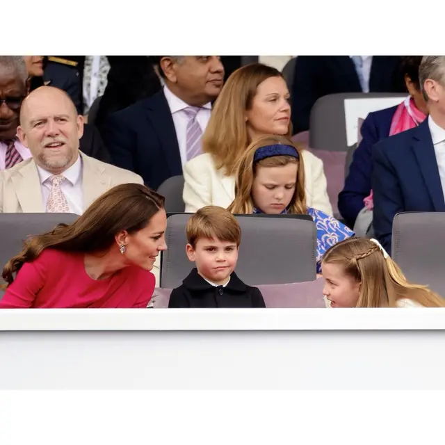 Kate Middleton dalam gaun rancangan Stella McCartney