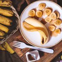 Pisang punya banyak manfaat kesehatan/copyright: unsplash.com/eiliv aceron