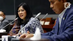 Ketua Komisi I DPR RI Meutya Hafid saat menggelar konferensi pers mengenai permasalahan Israel di Kompleks Parlemen, Jakarta, Selasa (30/6/2020). Komisi I DPR menyampaikan sikapnya terkait rencana aneksasi Israel terhadap wilayah Tepi Barat, Palestina mulai 1 Juli 2020. (Liputan6.com/Johan Tallo)