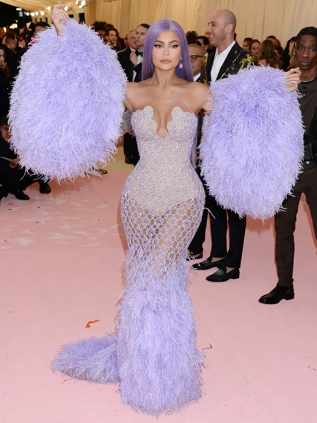 [Fimela] Kylie Jenner di Met Gala 2019