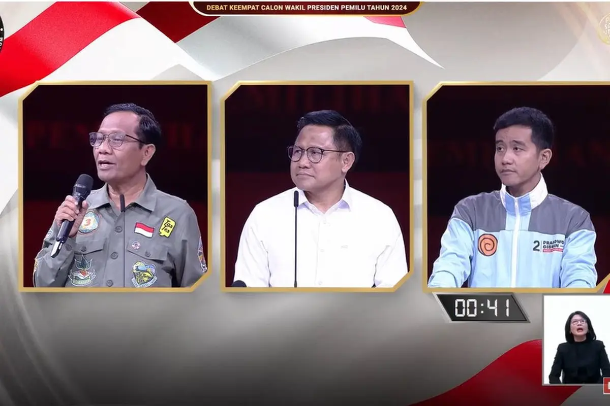 Ketiga Calon Wakil Presiden (Cawapres) yaitu Muhaimin Iskandar, Gibran Rakabuming Raka, dan Mahfud Md saat debat cawapres Pilpres 2024 yang digelar di JCC Senayan, Jakarta, Minggu (21/1/2024).