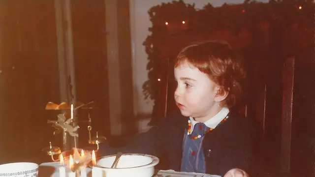 Kate Middleton Bagikan Foto Natal Masa Kecil, Warganet Mengira Pangeran Louis