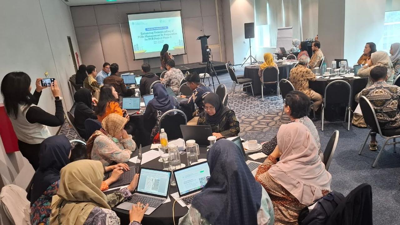 Indonesia Targetkan Bebas PCBs pada 2028, KLH Perkuat Edukasi dan Pengawasan