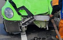 Prosche Tabrak Livina di Tol Kejapanan, Satu Orang Luka Berat