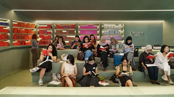 Merayakan Suara Perempuan Lewat Buku dan Kisah tentang Tubuh di Aesop Women’s Library