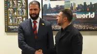 Presiden Ukraina Volodymyr Zelenskyy dan Presiden sementara Suriah Ahmed al-Sharaa di sela-sela Sidang Umum PBB di New York (Dok. X/Volodymyr Zelenskyy).
