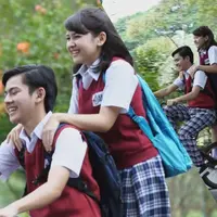 Adegan sinetron Dari Jendela SMP tayang perdana Senin, 29 Juni 2020 (dok Sinemart)