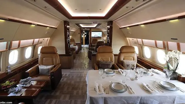 2multipage-jet-131119a.jpg