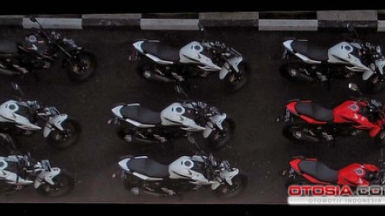 Turing Jogja - Pacitan dengan All New Honda CB150R StreetFire