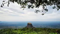 6 Fakta Menarik Gunung Popa di Myanmar dengan Biara Sakral di Lerengnya