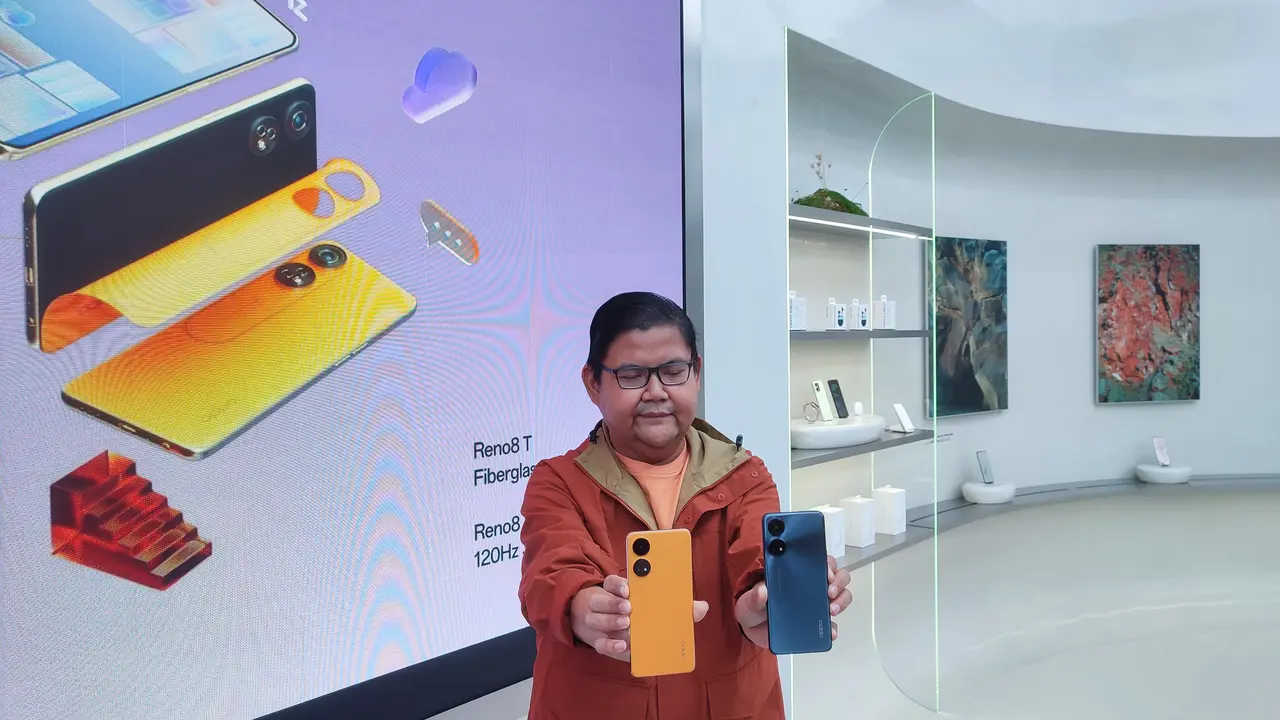 PR Manager Oppo Indonesia Aryo Meidianto dalam konferensi pers peluncuran Reno8 T Series di Jakarta.