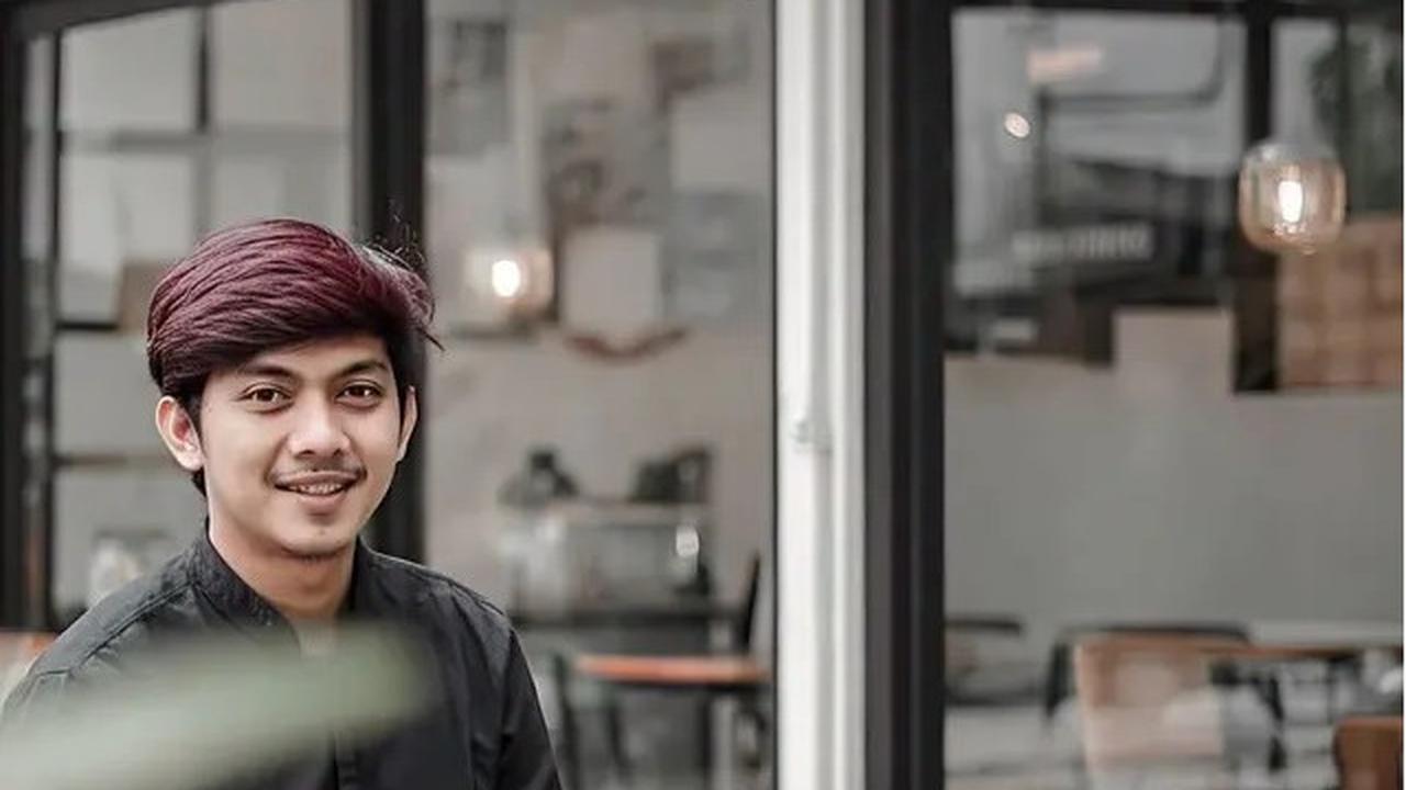 7 Inspirasi Warna Rambut Pria Indonesia, Bikin Penampilanmu Jadi Keren
