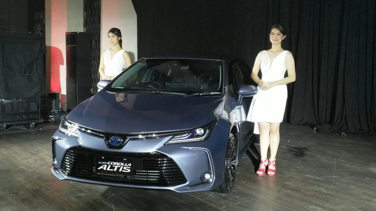 All new Toyota Corolla Altis hybrid (Ist)