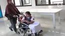 Senin 8 Juli 2024 merupakan hari pertama masuk sekolah tahun ajaran baru 2024-2025 yang dimulai serentak di Jakarta. (Liputan6.com/Herman Zakharia)