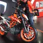 KTM Duke 390 meluncur di Jakarta Fair 2017. (Herdi Muhardi)