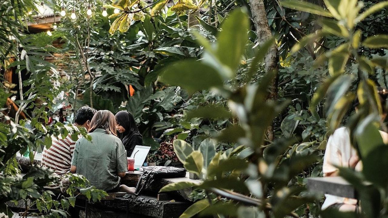 13 Tempat Makan Estetik di Malang