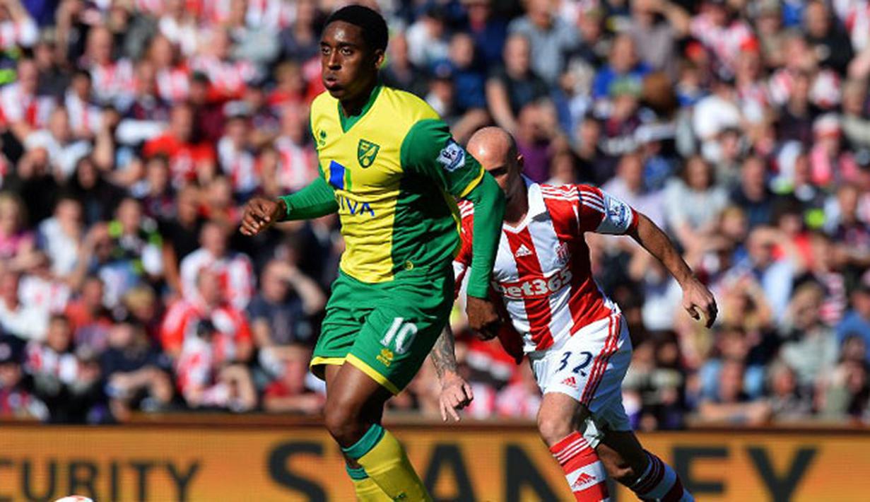 Skuad Norwich City merayakan selebrasi setelah Jonny ...