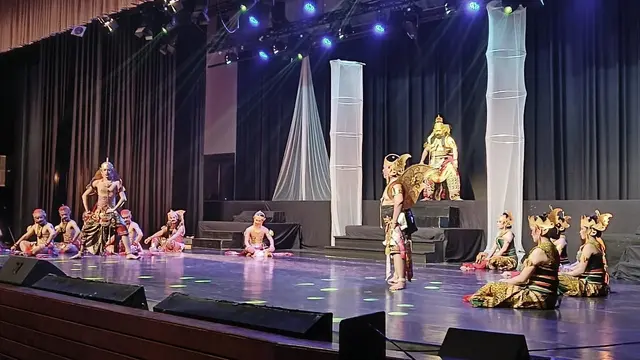 Pementasan Wayang Orang Ngesti Pandowo ditampilkan di Gedung Pewayangan Kautaman, Jakarta Timur pada 26 Juni 2022.