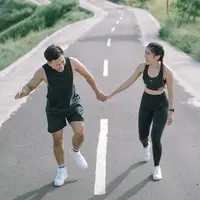 Sebentar lagi segera meresmikan hubungan ke jenjang lebih serius, Olivia MasterChef mulai melakukan banyak persiapan. Salah satunya prewedding. [Foto: IG/olivia.mci8].