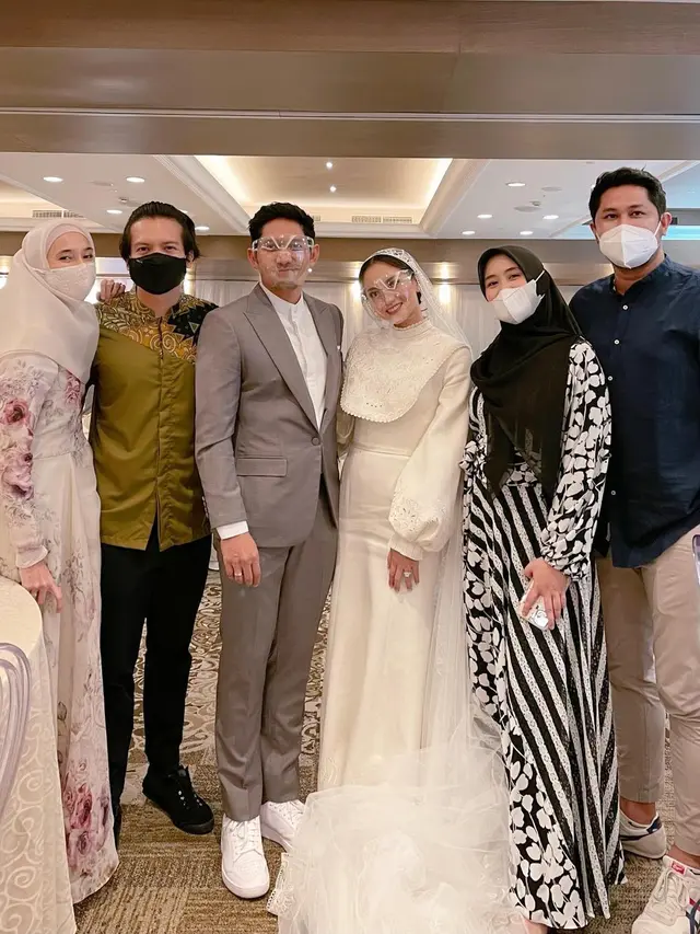 Pernikahan Artis Melepas Status Duda