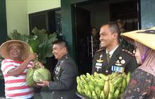 Kendarai Mobil Bak Terbuka, Petani Tiba-Tiba Datangi Letkol TNI ke Kantor, Bawaannya Tak Terduga
