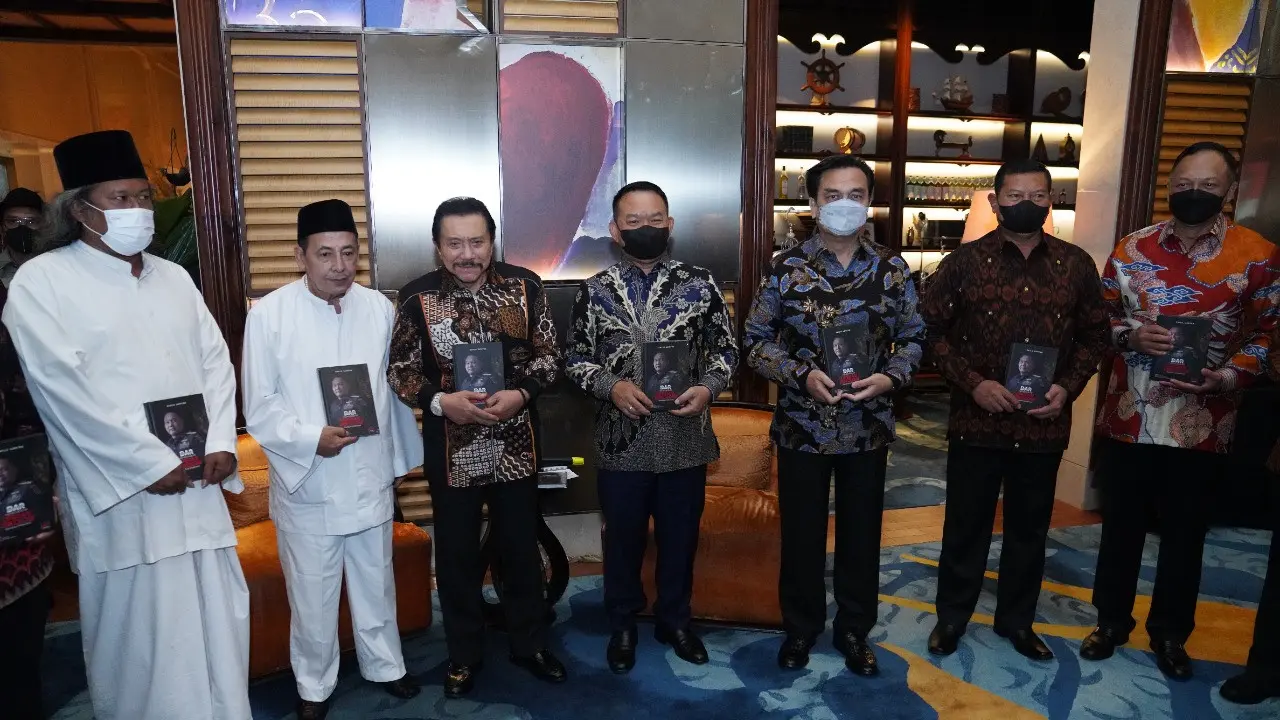 KSAD Jenderal TNI Dudung Abdurachman melaunching buku berjudul "Dudung Abdurachman Membongkar Operasi Psikologi Gerakan Intoleransi," Sabtu (29/1/2022).