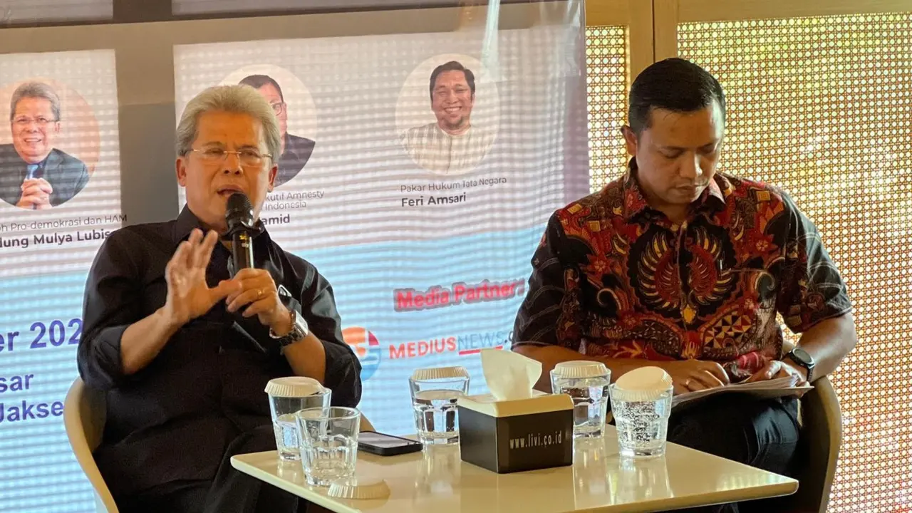 Tokoh Pro Demokrasi dan HAM, Todung Mulya Lubis .