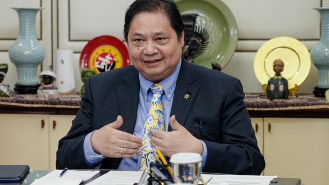 Menteri Koordinator Bidang Perekonomian Airlangga Hartarto saat melakukan pertemuan virtual dengan Komisioner Perdagangan Uni Eropa (UE) Maros Sefcovic. (Foto: ekon.go.id)