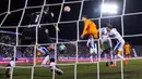 Pemain Real Madrid, Gonzalo Gracia mencetak gol kemenangan timnya lewat sundulan dalam laga perempat final Copa del Rey melawan Leganes di Butarque Municipal Stadium, Leganes, Spanyol, Kamis (06/02/2025) WIB. (AP Photo/Manu Fernandez)