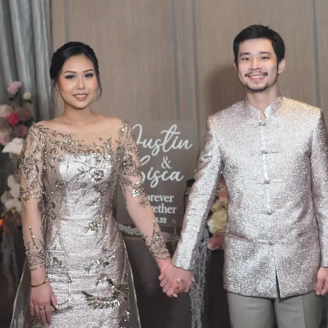 7 Potret Jess No Limit Resmi Lamar Sisca Kohl, Terus Sumringah dengan Outfit Bernuansa Blink-Blink