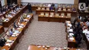 Suasana rapat kerja Menteri Hukum dan Hak Asasi Manusia Yasonna Laoly dengan DPR di Jakarta, Kamis (31/3/2022). Rapat terkait amandemen Undang-Undang No.35/2009 tentang Narkotika. (Liputan6.com/Angga Yuniar)