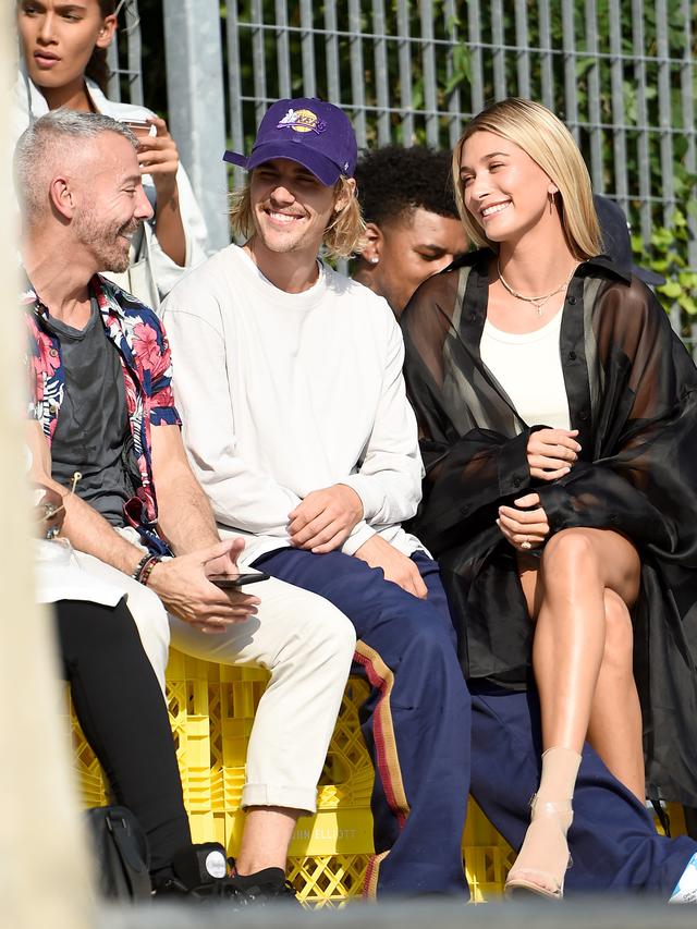 Justin Bieber Kembali Menangis Di Depan Hailey Baldwin