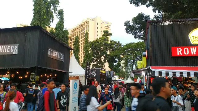 Jakcloth YES 2016