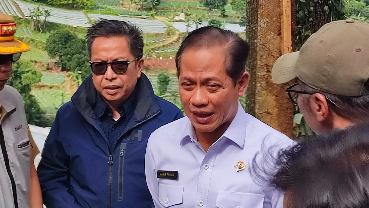 Menteri Lingkungan Hidup (LH) Hanif Faisol Nurofiq.