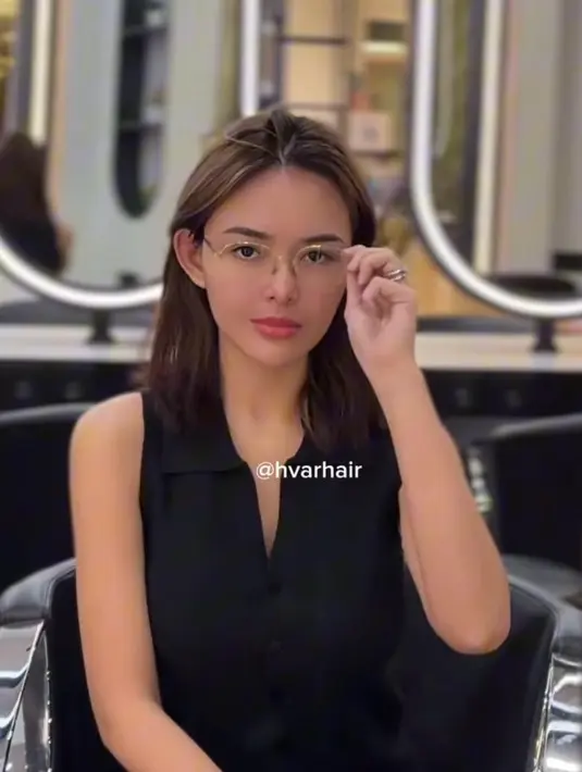 Penampilan barunya itu diperlihatkan melalui unggahan reels di akun Instagram pribadinya. [@amandamanopo]