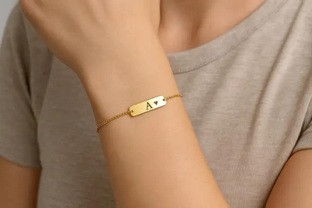 10 Model Gelang Emas Gram Kecil Tapi Cantik yang Lagi Tren di 2025, Cocok untuk Gaya Sehari-hari