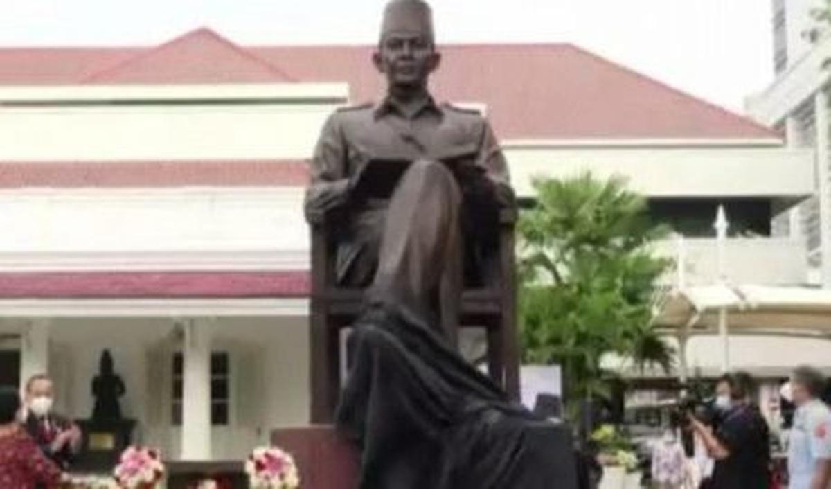 Patung Sukarno di Lembaga Ketahanan Nasional<br>