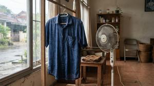 7 Cara Mengeringkan Baju yang Kehujanan Semalaman agar Bisa Dipakai Besok Pagi, Jangan Salah Langkah